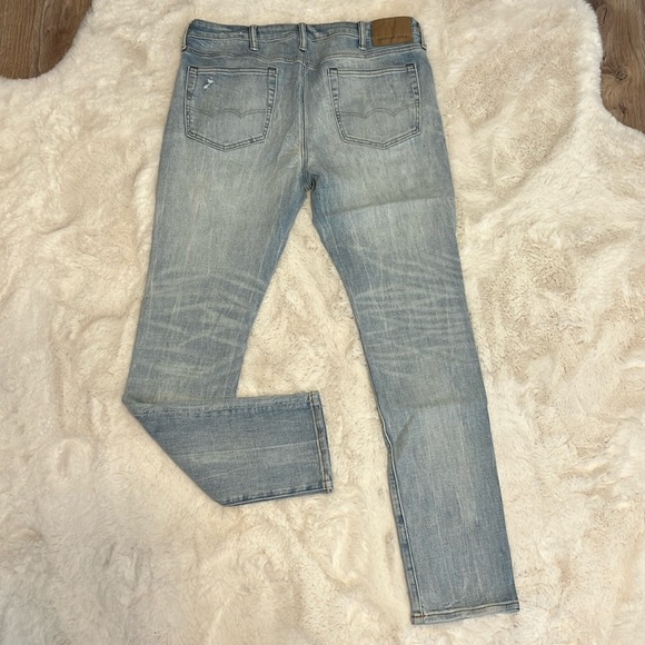 AEO Airflex + Temp Tech Jeans - Picture 7 of 9